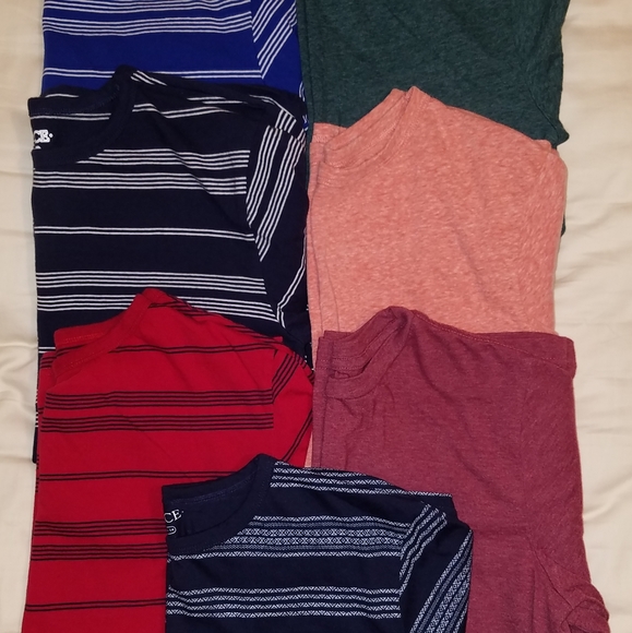 7 Boys T shirts size 14